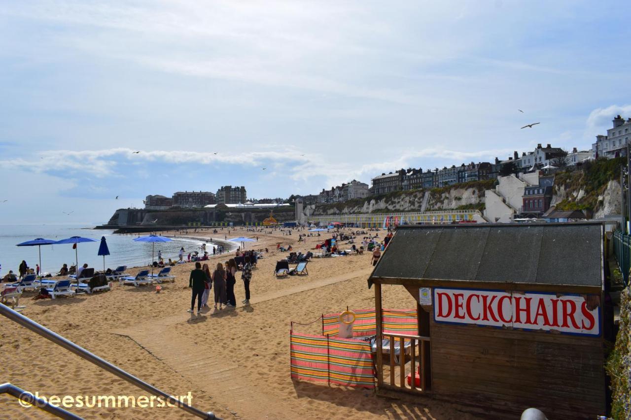 Magdala Cottage -Village Location- Dog Friendly Broadstairs Eksteriør billede