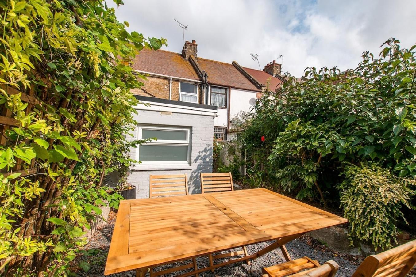 Magdala Cottage -Village Location- Dog Friendly Broadstairs Eksteriør billede
